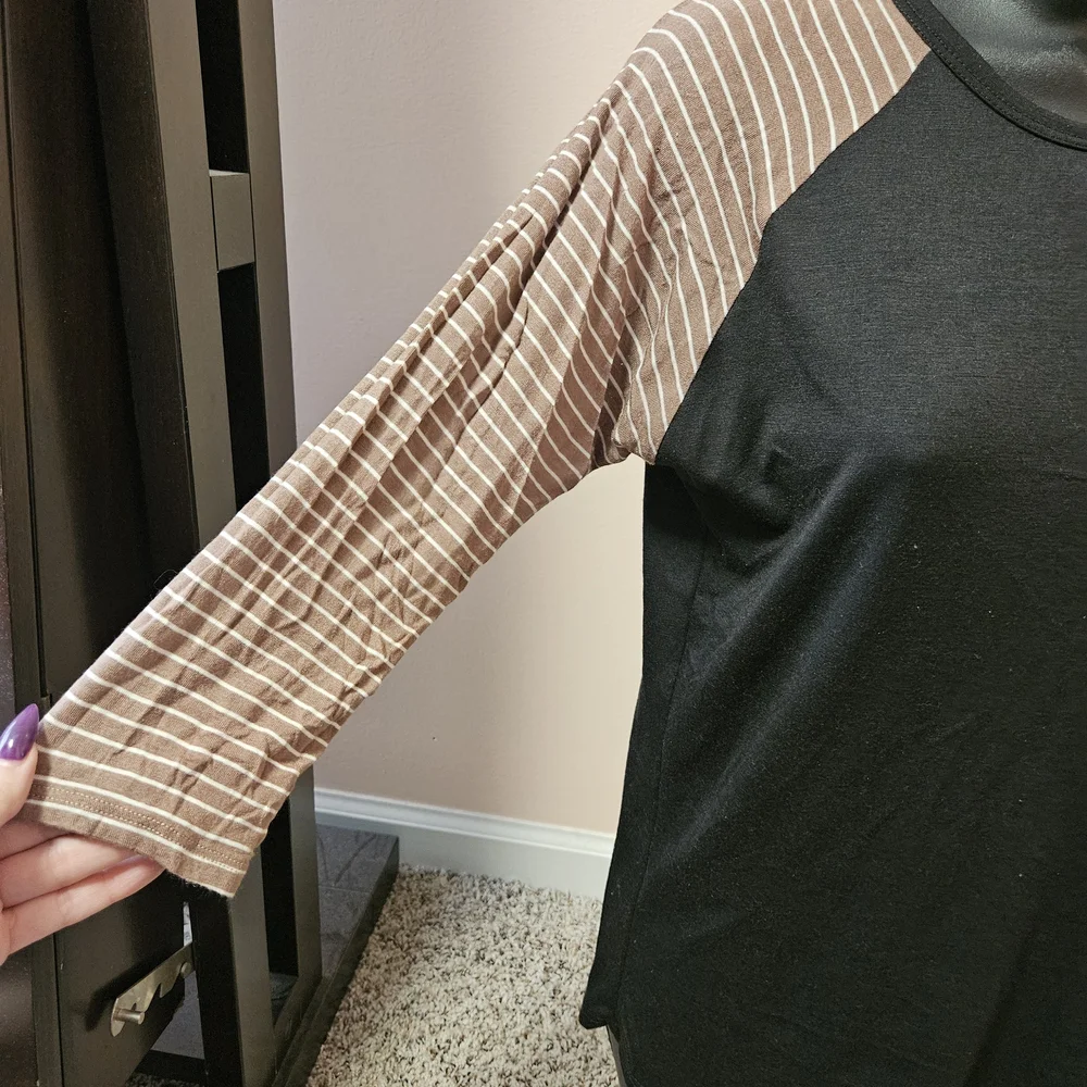 LuLaRoe Black and Brown Long Sleeve Tee - Picture 7 of 10